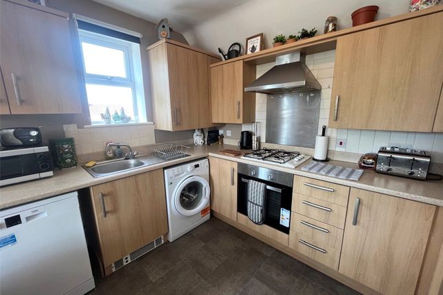 11, Althorpe Close, Northamptonshire photo 3