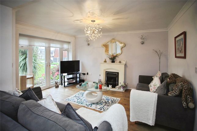 98, Berwick Avenue, Stockport photo 2
