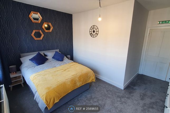 Bedroom 1 - Double