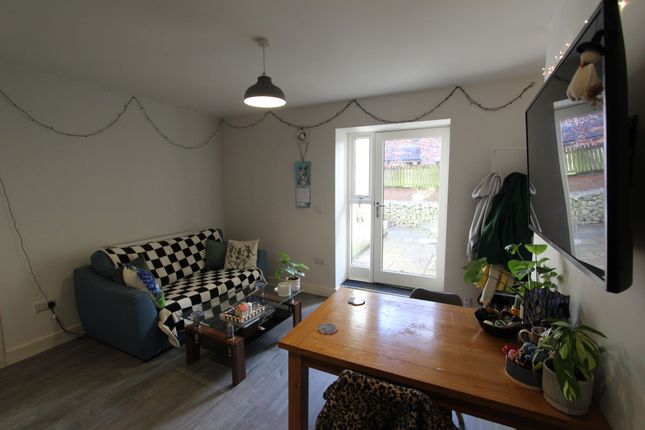 13a Wharncliffe Road, Sheffield photo 3