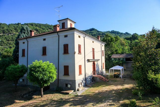 Property for sale in Emilia-Romagna, Modena, Prignano Sulla Secchia