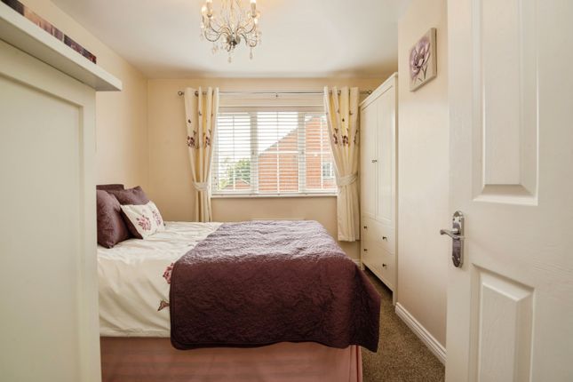 11, Clos Nanteos, Cardiff photo 4