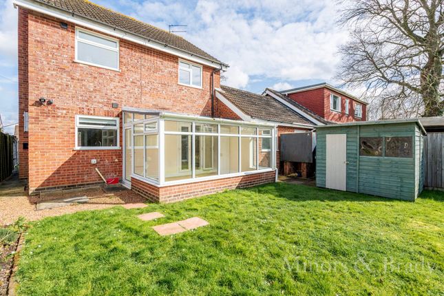 Detached house to rent in Rayners Way, Mattishall