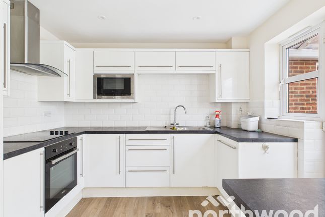 12, Rosewood Drive, Ashford photo 2
