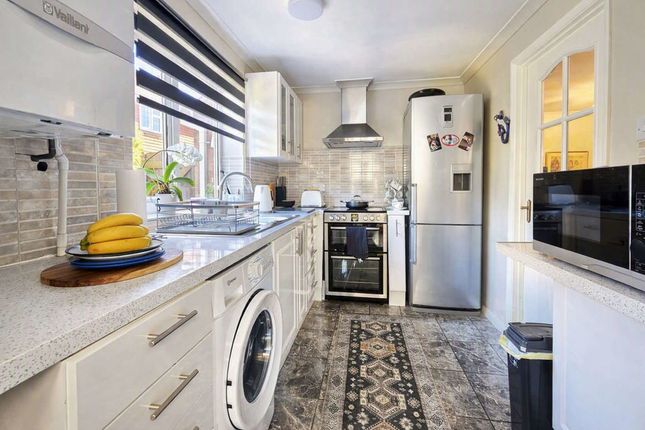 6, Blankney Close, Fareham photo 5