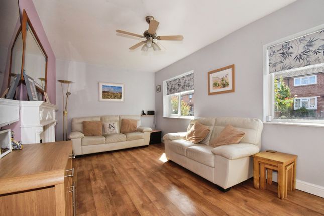 42, Bramley Road, Leicester photo 4