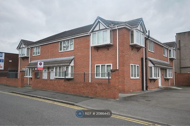 Flat to rent in Walkden, Worsley, Manchester