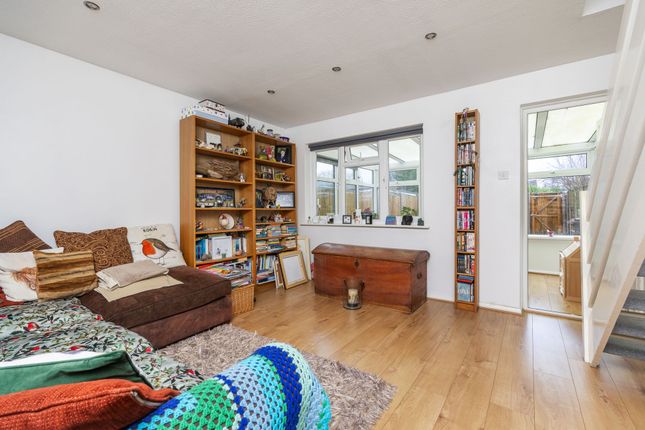 19 Pennington Close, Winchester photo 4