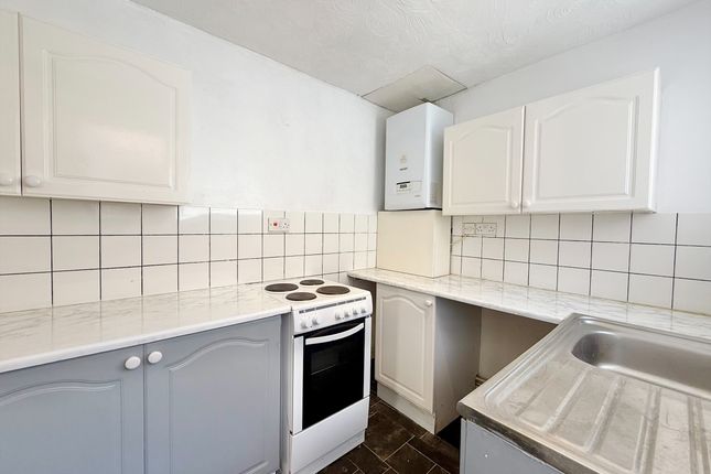 7, Market Road Place, Great Yarmouth photo 4
