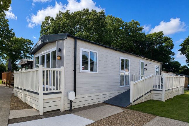 21, Fairway Holiday park, Sandown photo 2
