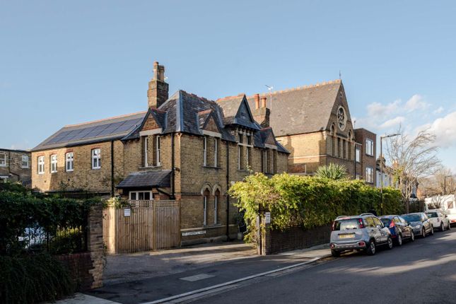 3 The Old School Buildings, St Clements Yard, Archdale Road, London photo 4