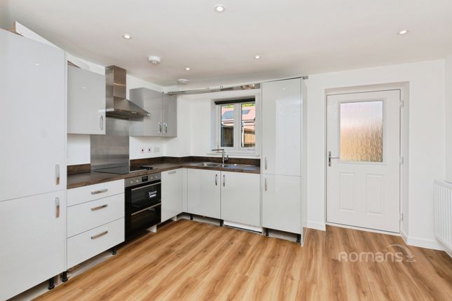 5, Systems Way, Camberley photo 4