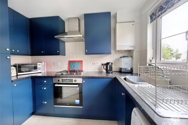 16, Fletton Link, Thatcham photo 2