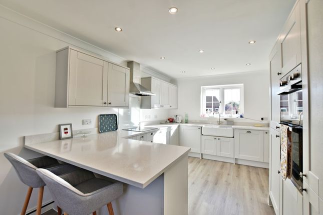 3, Field Avenue, Lincoln photo 4