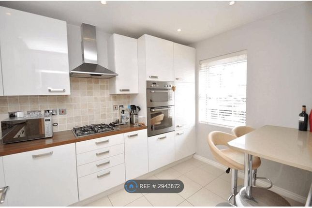 Frederick Place, Frogmore, St. Albans photo 3