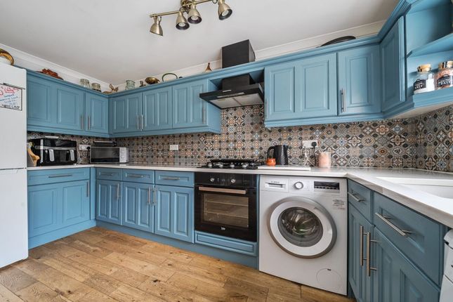 9 Martham Close, Bedford photo 3