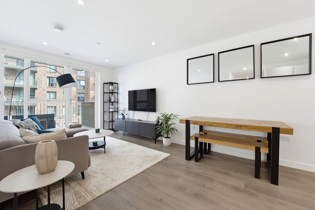 12, Pembrey Court, London photo 4