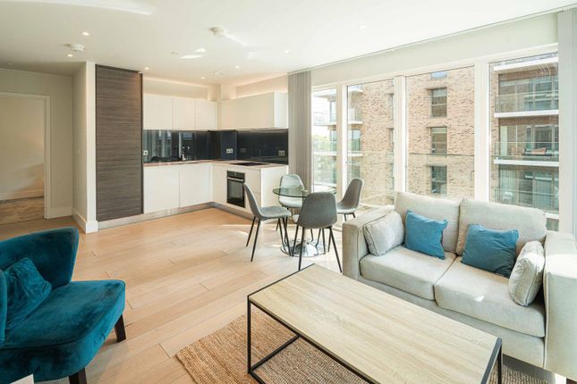 Flat 904, 305, Cottam House, Kidbrooke Park Road, London photo 3