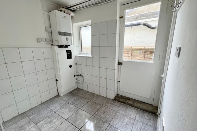 166B, Richmond Road, Gillingham photo 5