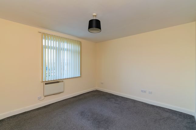 65, Bravery Court, Liverpool photo 3