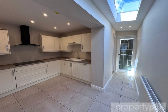 74, Dumfries Street, Rhondda Cynon Taff photo 3