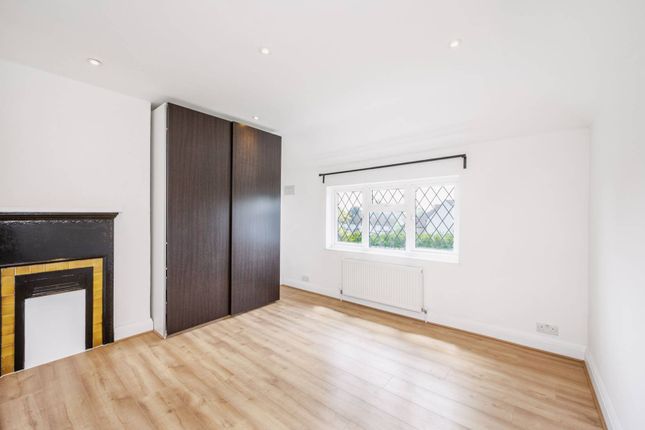 Property to rent in Greenway, Pinner