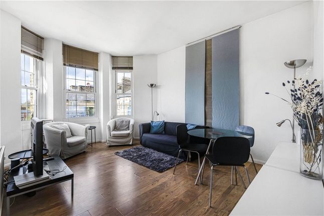 Flat for sale in Tooley Street, London