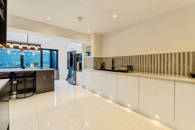 20, Cowslip Lane, Leicester photo 3