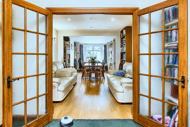 164, Salmon Street, London photo 4