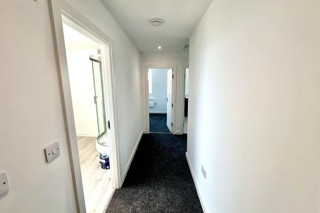 Flat 8, 133, Cheadle Old Road, Stockport photo 4