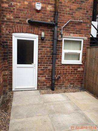 Thumbnail Flat to rent in West Parade, Lincoln