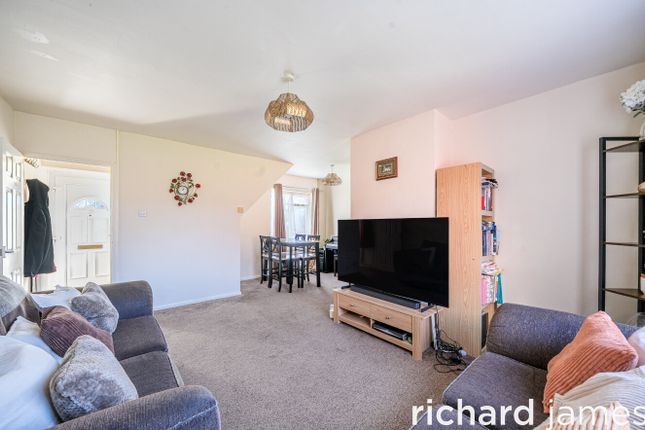 Coombe Road, Swindon photo 2