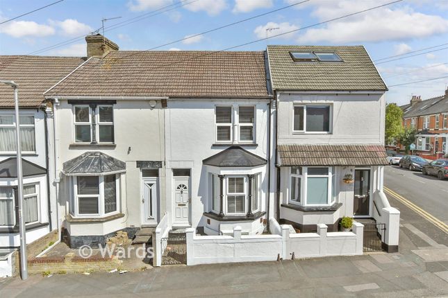 110, Barnsole Road, Gillingham photo 2