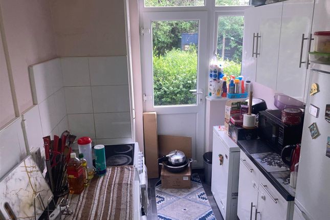 Property to rent in Bridge Close, Enfield