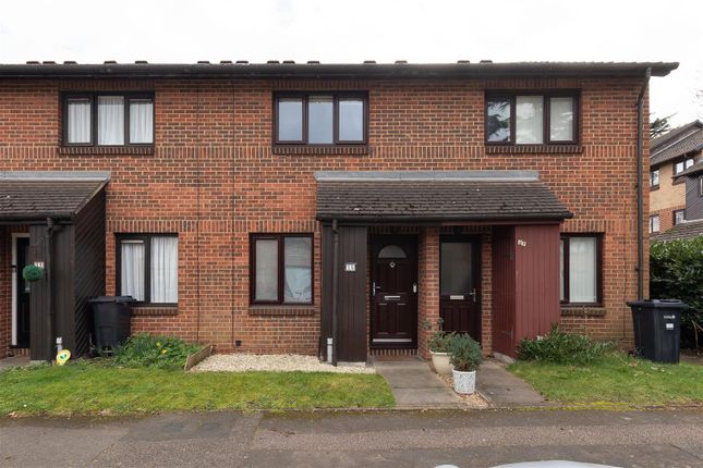 Thumbnail Terraced house for sale in Alders Close, London