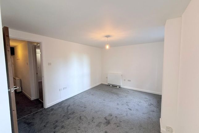 22, Nottingham photo 3