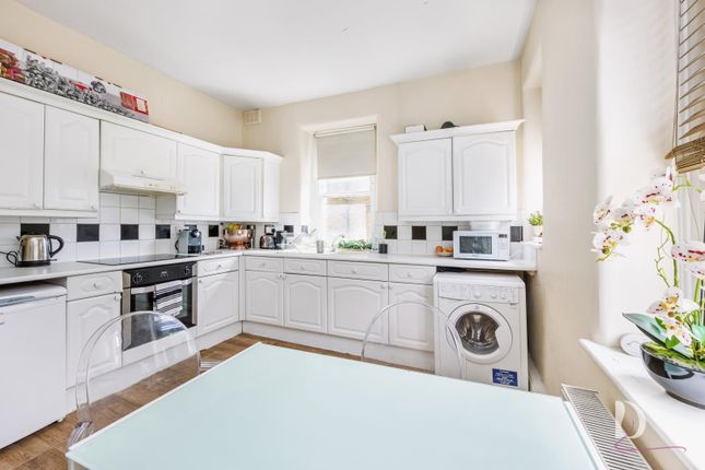 210 Castellain Mansions, Castellain Road, Maida Vale photo 4