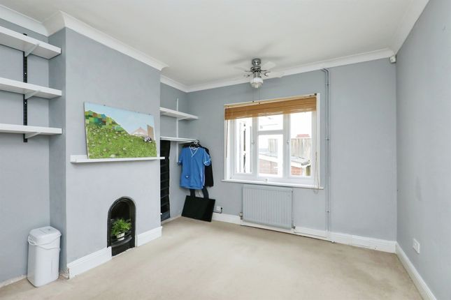 32, Alford Grove, Norwich photo 2