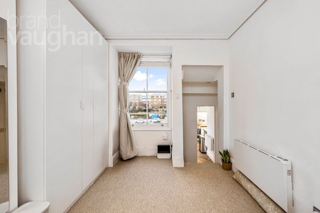 Flat 4, 15, St. Georges Terrace, East Sussex photo 4