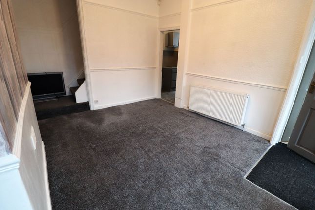 3 Grant Road, Blackburn photo 4