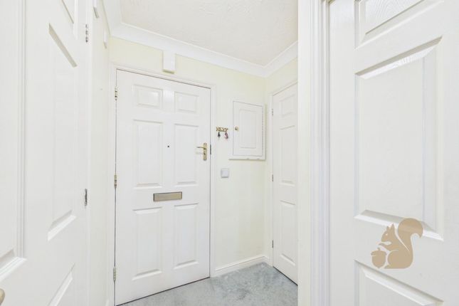 16 Lacy Court Risbygate Street, Bury St. Edmunds photo 3