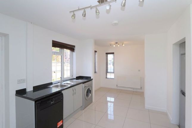 3, School Close, High Wycombe photo 4