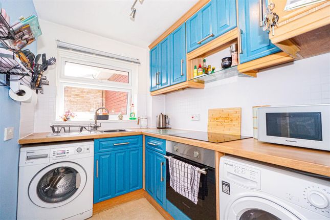 Flat 14 Caple Court, Albany Road, St. Leonards-On-Sea photo 4