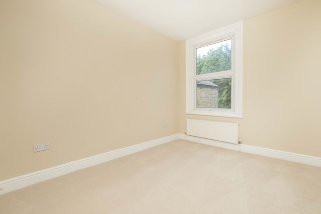 7, Caversham Road, Kingston upon Thames photo 4