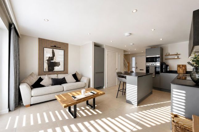 3, Henry Collins Close, Leicester photo 3