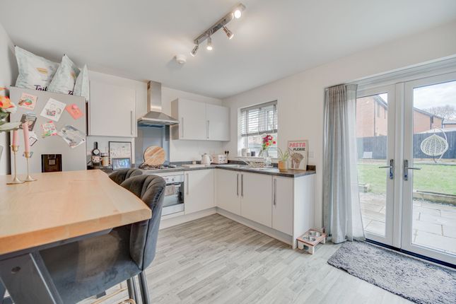 117 Kestrel Close, Congleton photo 4