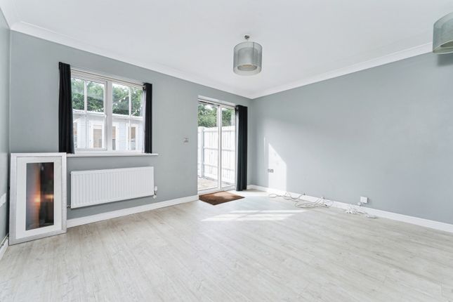 65, Bellairs, Ely photo 3