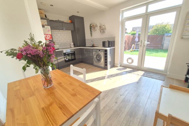 50, Suncote Avenue, Dunstable photo 3
