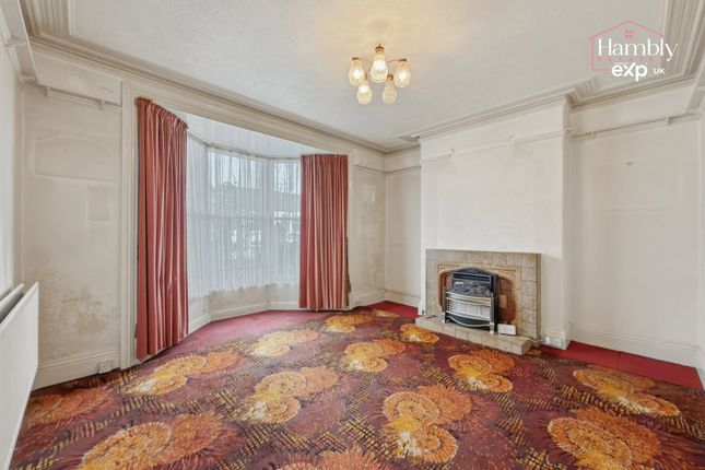 29, The Avenue, Merthyr Tydfil photo 3