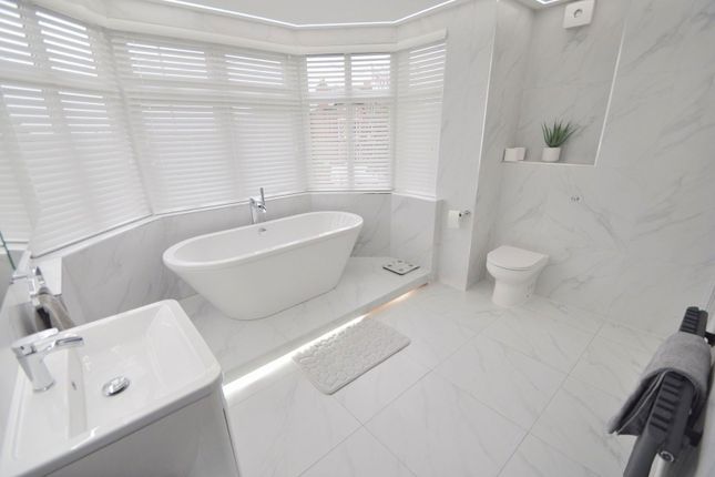 116, Storeton Road, Prenton photo 3